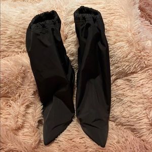 yeezy deconstructed ankle boots